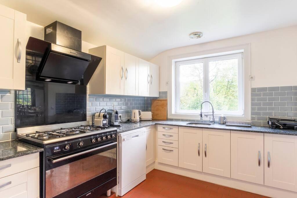 Dream 6-Bedroom Villa With Private Tennis Court Le Tilleul Bagian luar foto