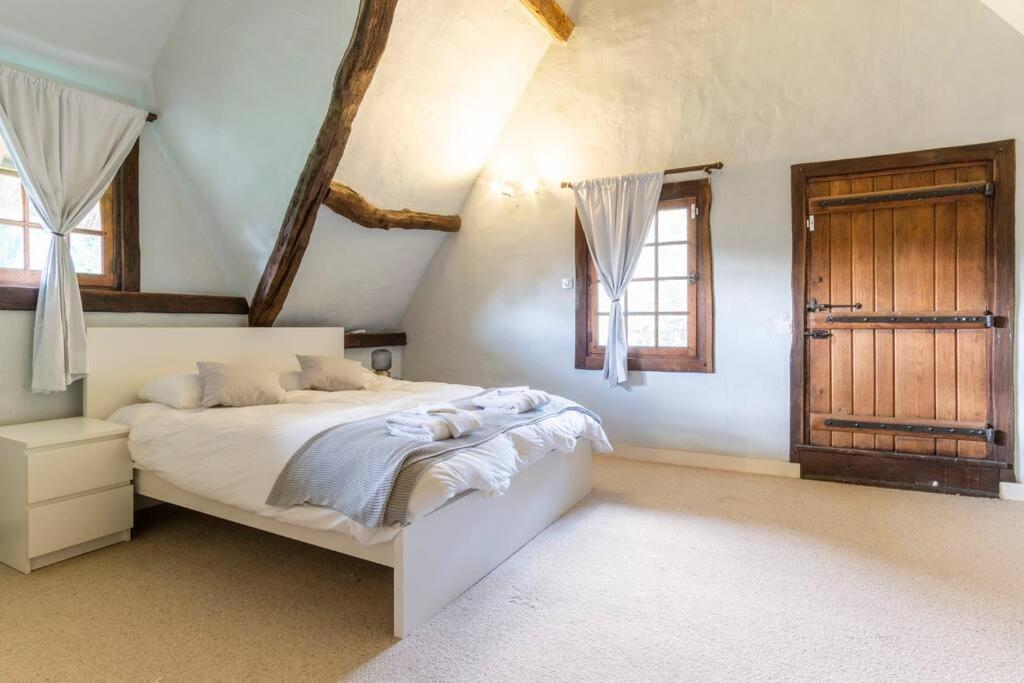 Dream 6-Bedroom Villa With Private Tennis Court Le Tilleul Bagian luar foto